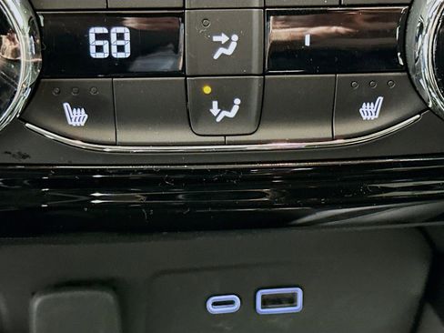 New 2025 Chevrolet Trax ACTIV w/ Sunroof Package image 20