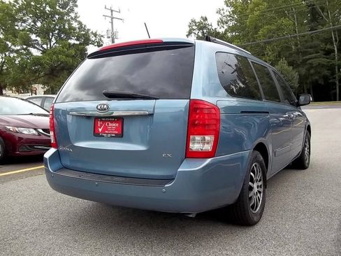 Used 2012 Kia Sedona EX w/ Luxury Pkg FWD image 2