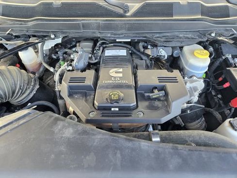 Certified 2022 RAM 2500 Laramie image 32