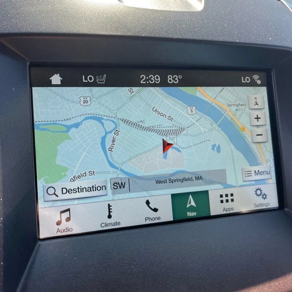 Used 2018 Ford Edge Titanium w/ Equipment Group 301A AWD/4WD image 24
