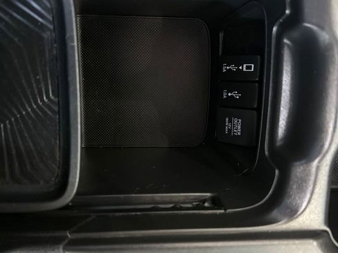 Used 2017 Honda CR-V Touring image 23