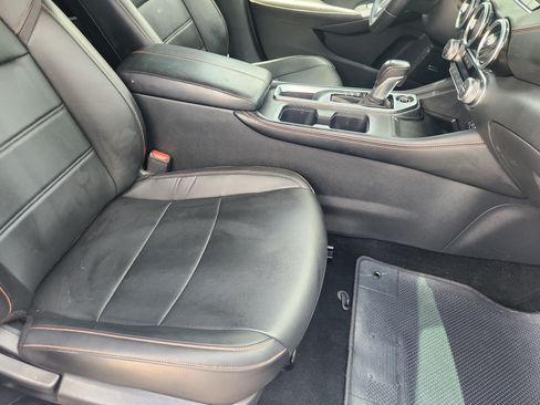 Used 2020 Nissan Sentra SR w/ Premium Package FWD image 15