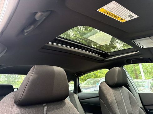 Used 2023 Honda Accord Sport image 11