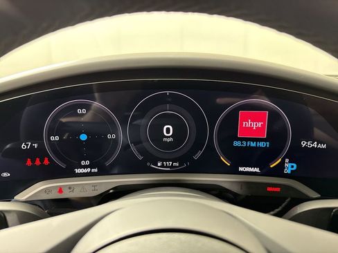 Certified 2024 Porsche Taycan image 37