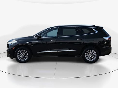 Used 2024 Buick Enclave Premium image 9