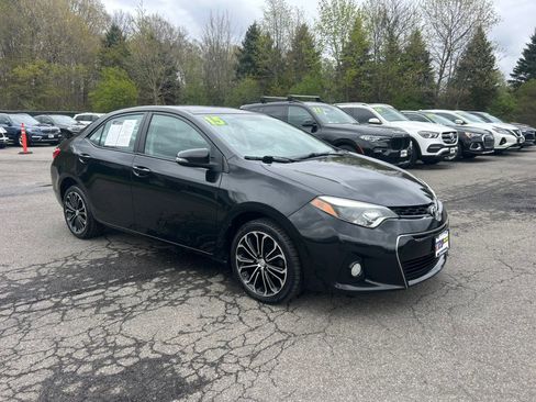 Used 2015 Toyota Corolla S image 8