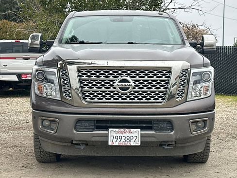 Used 2018 Nissan Titan Platinum Reserve w/ Platinum Utility Package image 11