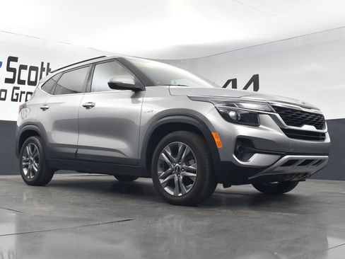 Used 2021 Kia Seltos S image 23