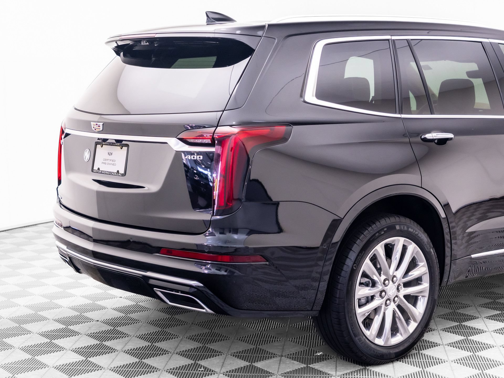 Certified 2025 Cadillac XT6 Premium Luxury w/ Platinum Package AWD/4WD image 40
