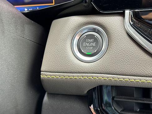 Used 2024 Chevrolet Colorado ZR2 AWD/4WD image 21