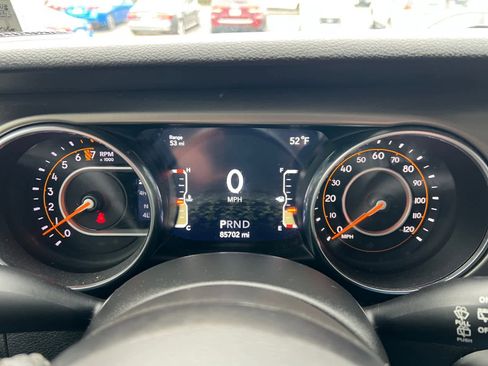 Used 2019 Jeep Wrangler Unlimited Sport S image 21