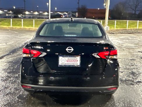New 2025 Nissan Versa SR w/ Trunk Package image 5