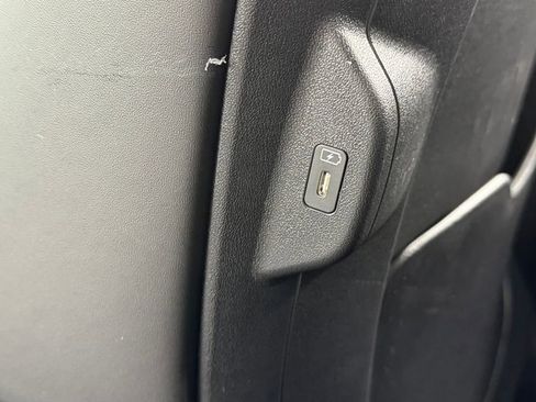 New 2026 Kia Niro EX FWD image 36
