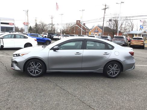 Used 2022 Kia Forte GT-Line w/ GT-Line Premium Package image 5