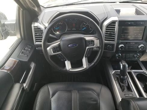 Used 2015 Ford F150 Platinum w/ Equipment Group 701A Luxury AWD/4WD image 17
