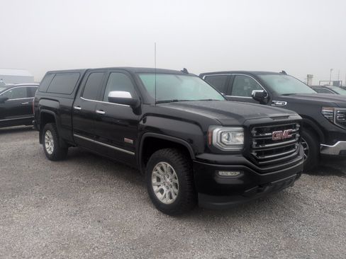 Used 2016 GMC Sierra 1500 SLE w/ All-Terrain Package AWD/4WD image 3