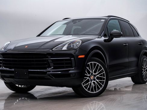 Certified 2022 Porsche Cayenne image 1