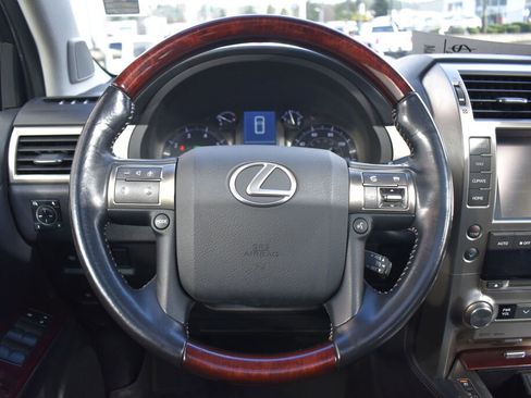 Used 2016 Lexus GX 460 4WD 4DR w/ Premium Package image 9