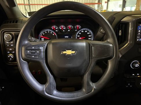 Used 2023 Chevrolet Silverado 1500 Custom image 14