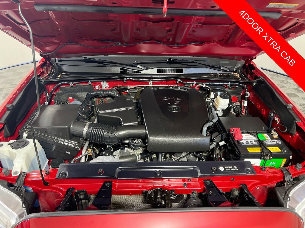 Used 2018 Toyota Tacoma SR5 RWD image 27