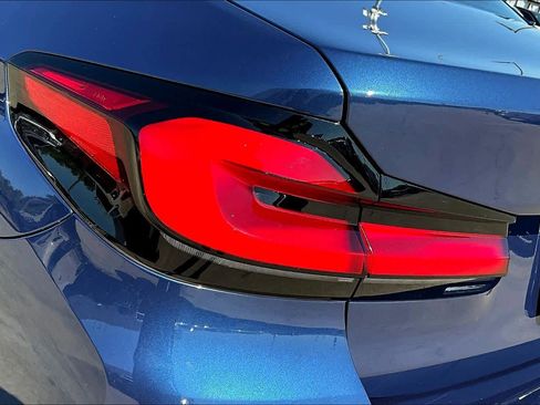 Used 2022 BMW 530i w/ M Sport Package image 28