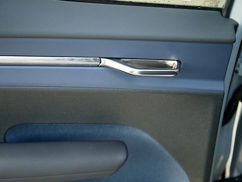 New 2026 Volvo EX30 Plus image 17