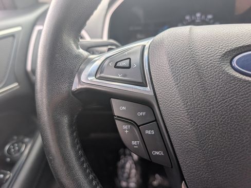Used 2019 Ford Edge SEL w/ Equipment Group 201A AWD/4WD image 22