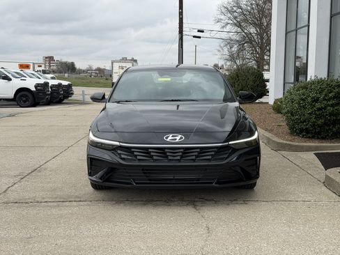 New 2026 Hyundai Elantra Sport FWD image 13