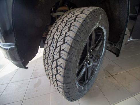 Certified 2022 Chevrolet Silverado 1500 Custom Trail Boss w/ Safety Confidence Package image 22