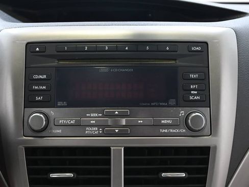 Used 2010 Subaru Impreza 2.5i Premium AWD/4WD image 5