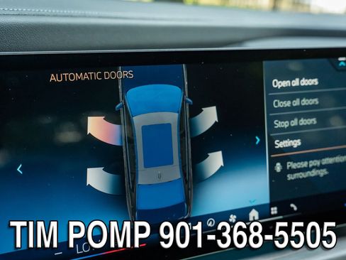 Used 2023 BMW 760i xDrive AWD/4WD image 34