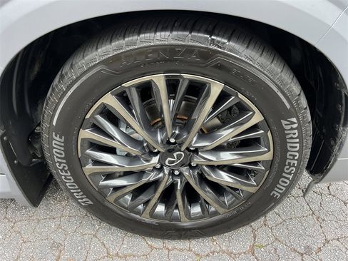 Used 2025 INFINITI QX80 Autograph w/ Premium Cargo Package image 10