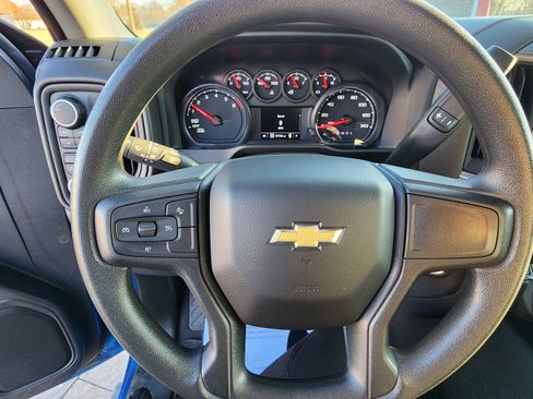 Certified 2023 Chevrolet Silverado 1500 Custom AWD/4WD image 17