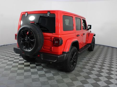 Used 2025 Jeep Wrangler Unlimited Sahara AWD/4WD image 23