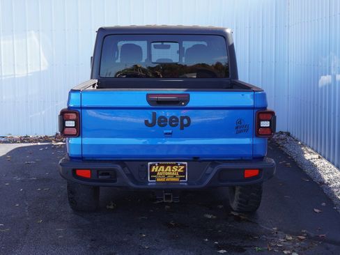 Used 2021 Jeep Gladiator Willys image 5