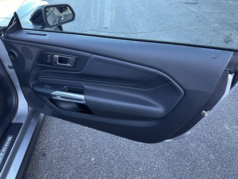 Used 2024 Ford Mustang Premium image 12