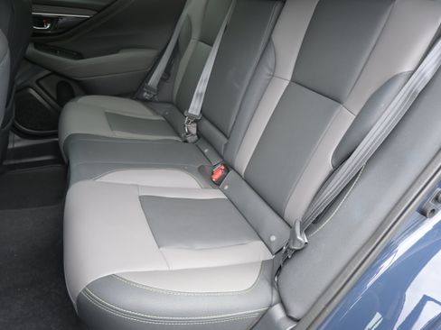 Certified 2025 Subaru Outback Onyx Edition AWD/4WD image 30