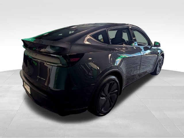 Used 2026 Tesla Model Y Long Range AWD/4WD image 7