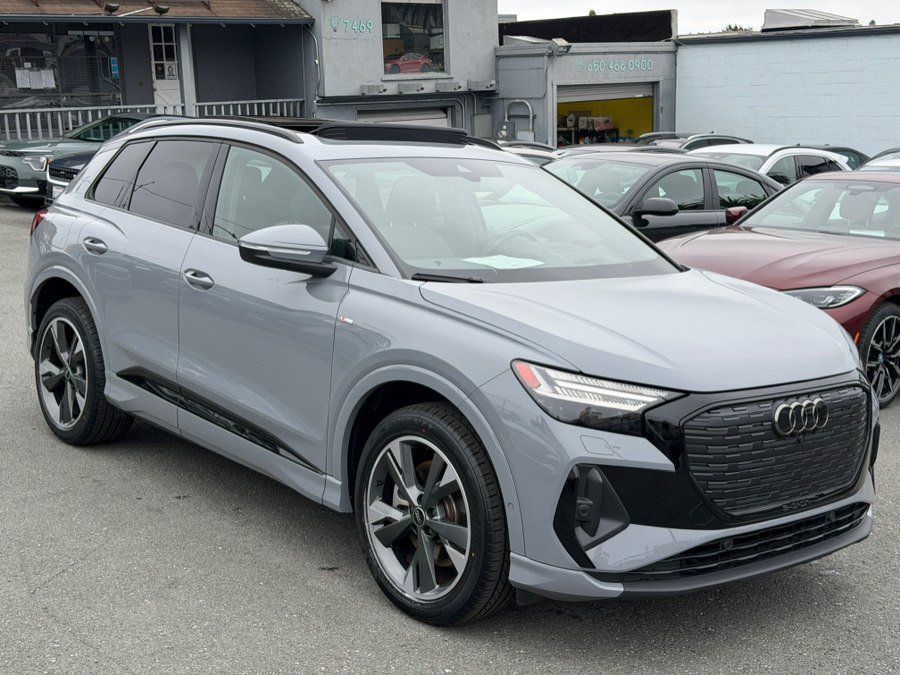 Used 2023 Audi Q4 e-tron Prestige w/ Black Optic Package AWD/4WD image 3