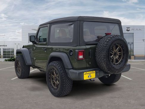 Used 2021 Jeep Wrangler Sport AWD/4WD image 3