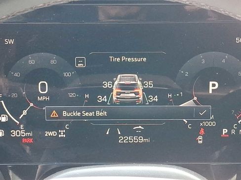 Used 2025 GMC Yukon Denali AWD/4WD image 21