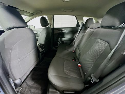 Used 2025 Kia Sportage LX FWD image 25