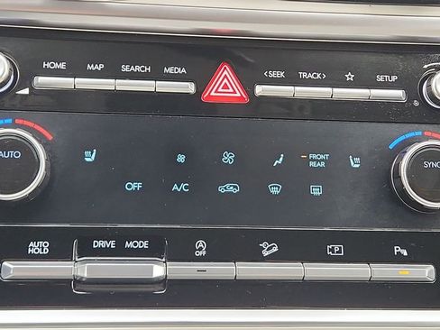 Used 2025 Hyundai Santa Fe SEL image 22