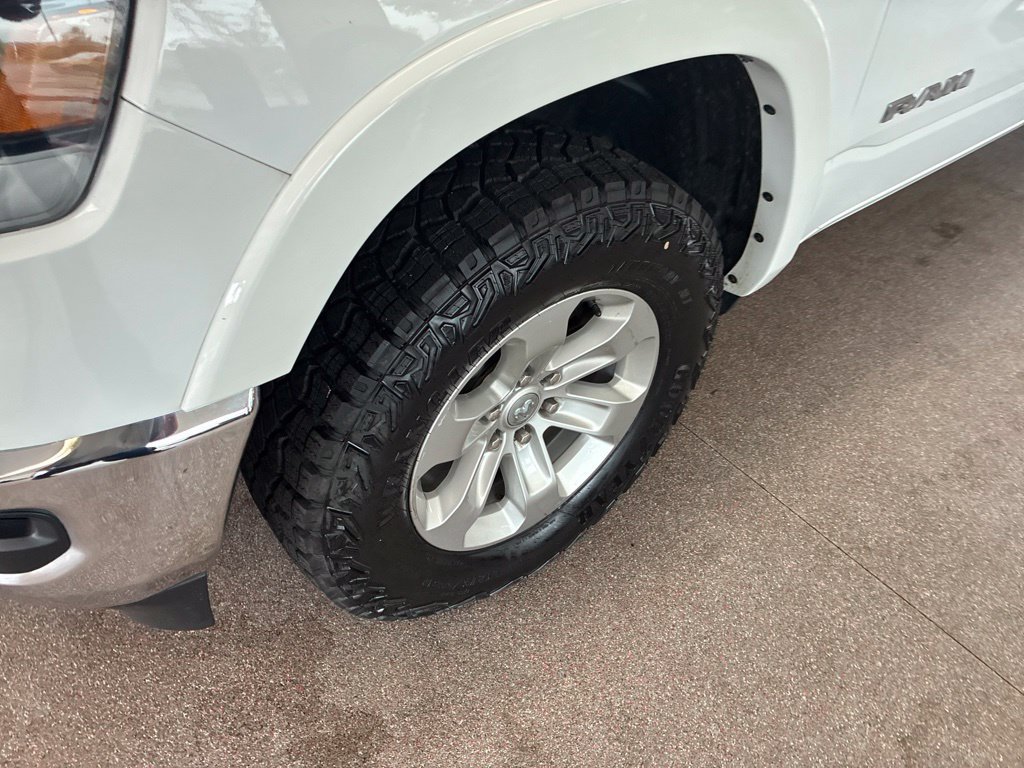 Used 2022 RAM 1500 Laramie w/ Off Road Group AWD/4WD image 6