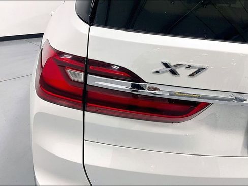 Used 2019 BMW X7 xDrive50i w/ Premium Package image 32