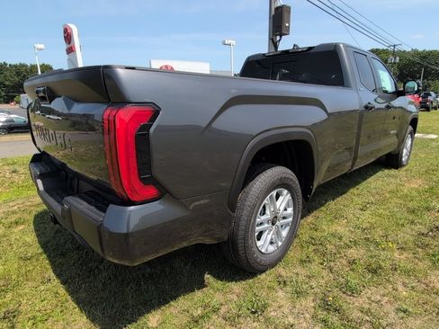 Used 2026 Toyota Tundra SR5 w/ SR5 Convenience Package AWD/4WD image 7