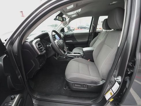 Certified 2022 Toyota Tacoma SR5 image 13