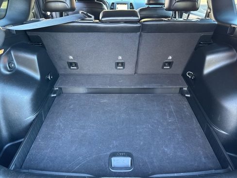 Used 2023 Jeep Cherokee Altitude Lux image 51