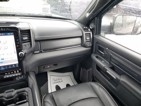 Used 2022 RAM 3500 Limited AWD/4WD image 15