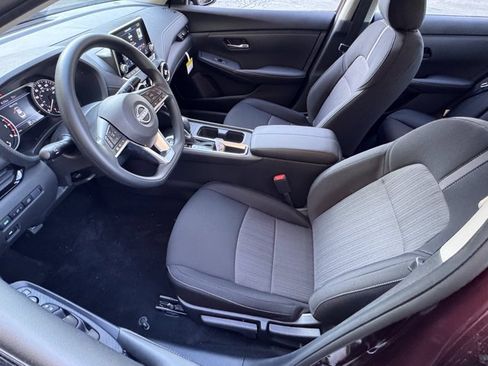 New 2025 Nissan Sentra SV w/ Trunk Package FWD image 21